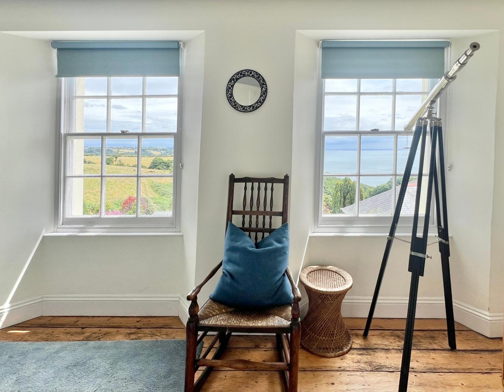 3 Bedroom Stunning House With Garden And Amazing Sea Views