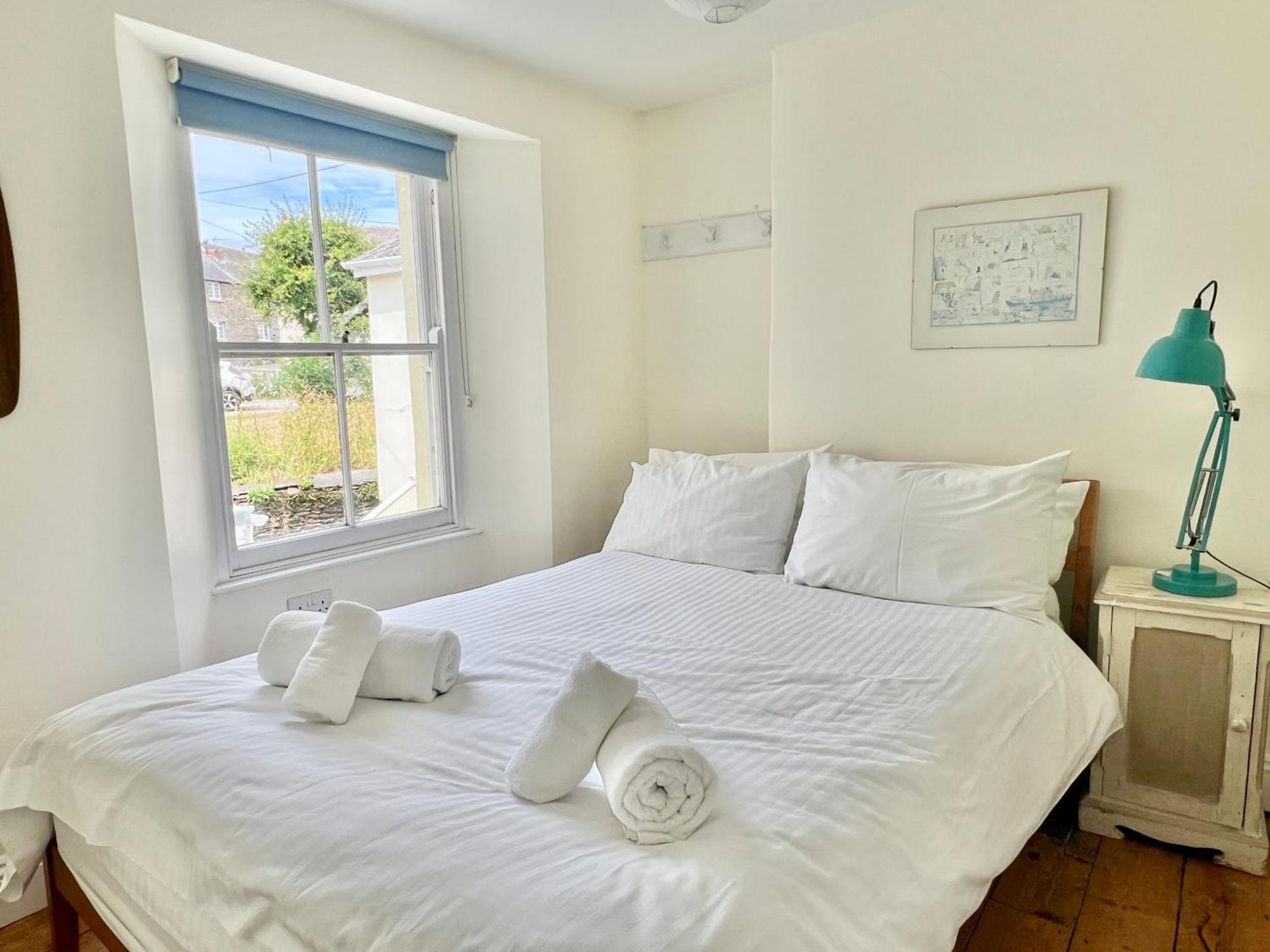 3 Bedroom Stunning House With Garden And Amazing Sea Views Holiday home
